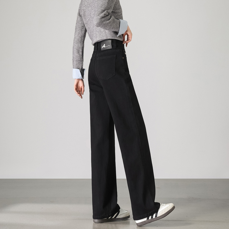 Black Plus-Size Slim-Fit Wide-Leg Jeans for Women, 2026 Spring and Autumn New Style, Slimming, Loose, High-Waisted, Extended Straight-Leg Pants