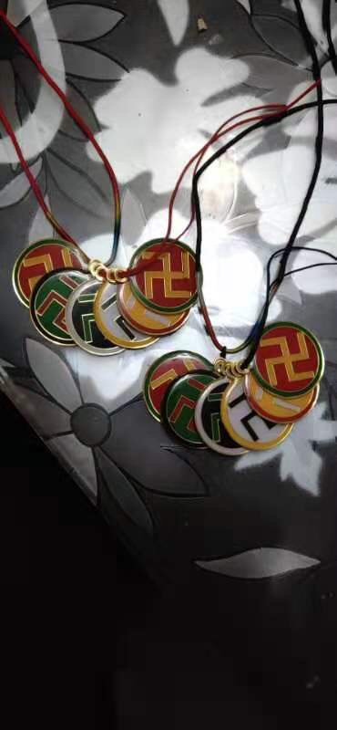 The ten thousand-character is too much of a six-dragon-to-the-sky pendant.