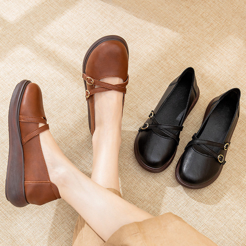 Spring and autumn retro literary mother shoes soft bottom women's comfortable spring new thick bottom leather middle-aged women's single shoes shallow mouth