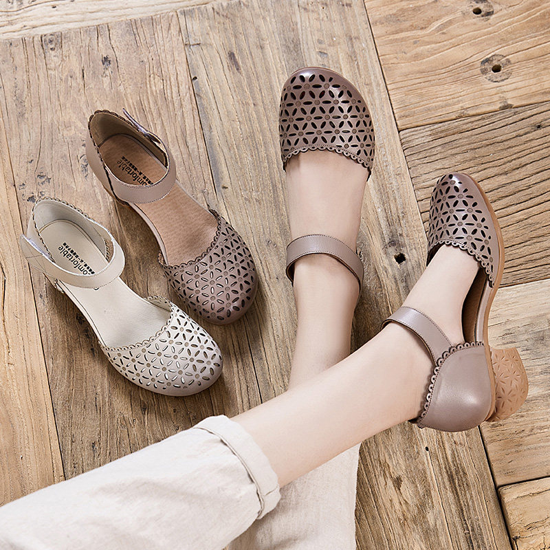 Summer retro Baotou mother sandals thick heel women's leather comfortable beef tendon bottom middle-aged women's middle-heeled leather shoes non-slip