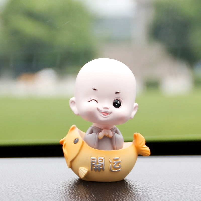 Little Monk Xe Đồ Trang Trí Xe Sáng Tạo Phụ Kiện Xe Hơi Dễ Thương Cá Tính Cao Cấp Cho Nam Và Nữ Trang Trí Nội Thất Xe Hơi Bộ Sưu Tập Vật Dụng nước hoa để xe ô tô 