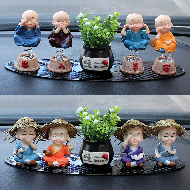 New BMW7 series car shaking head decoration car cute perfume seat car decoration small car decoration car decoration