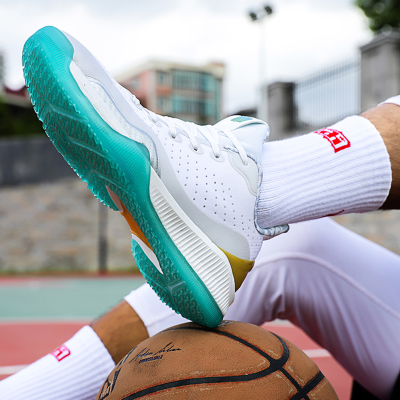 Iverson basketball shoes men's low-top summer actual combat middle school student sneakers cement wear-resistant Iverson boots men