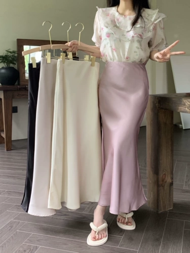 Розовая летняя длинная юбка, изысканный стиль, высокая талия, цвета шампанского, рыбий хвост, с акцентом на бедрах