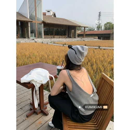 Трикотажный летний дизайнерский топ с чашечками для отдыха, оверсайз, тренд сезона, с открытой спиной