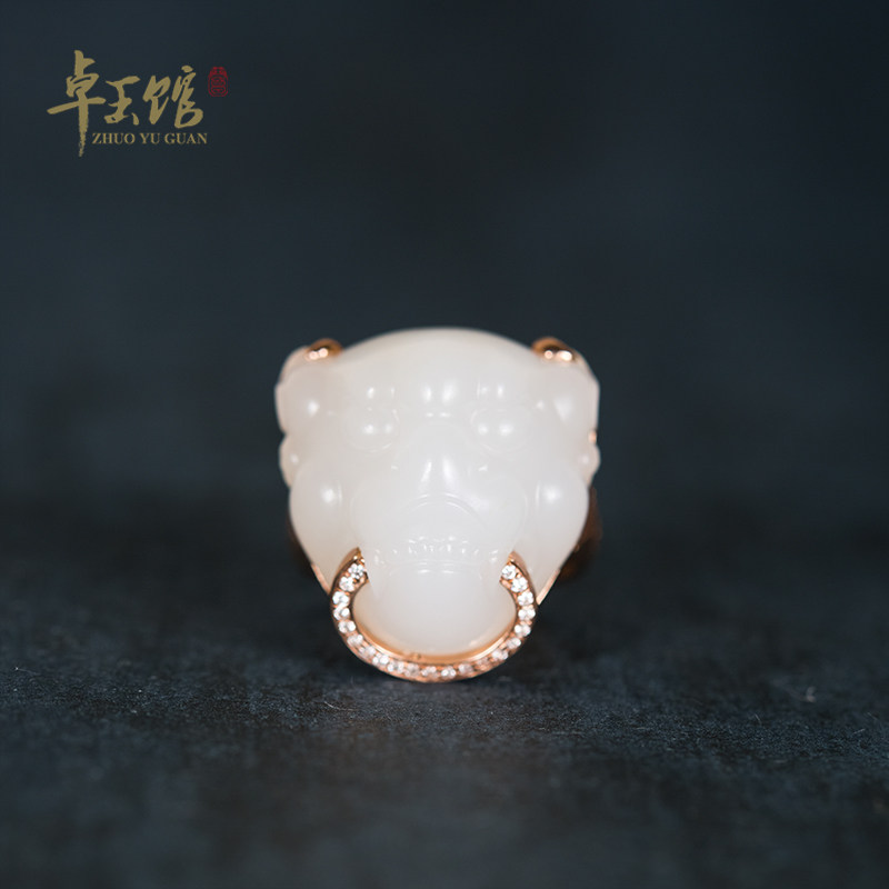 (Guardian Ring) Xinjiang Hetian jade seed material fat white animal face 18K gold inlaid ring custom sample