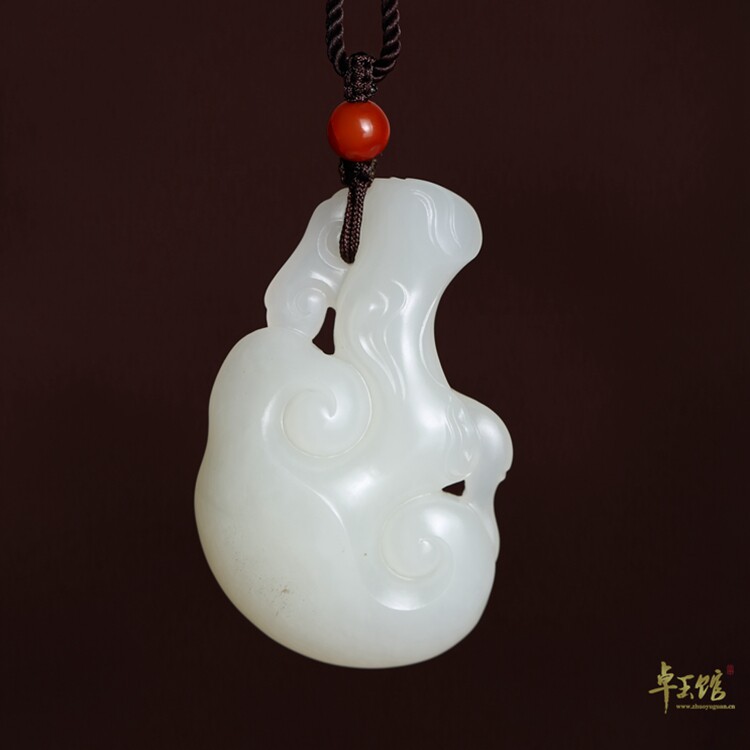 (Ganoderma Lucidum) Xinjiang Hetian Jade Seed Material First Class White Pendant Pendant Su Gong Zhuo Yu Museum Li Zhuo Yu Carving