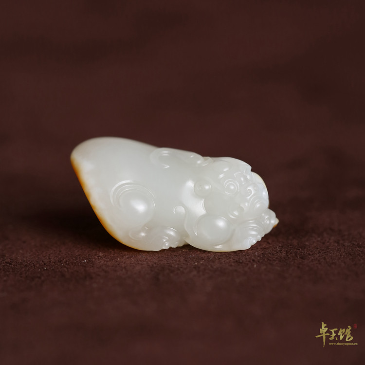 (Pixiu Nafu) Xinjiang Hetian Jade Seed Material First Grade White Yellow Skin Single Seed Pendant Zhuoyu Pavilion