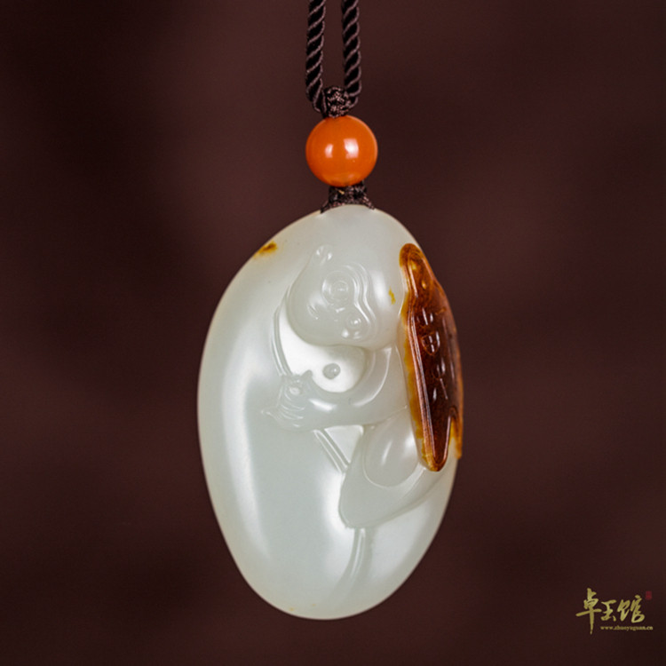 (Ringmonkey Donation) Xinjiang and Tian Baiyu Jade Seeds Material Date Red Leather Dexterity Carved Pendant to Zhuoyu Hall