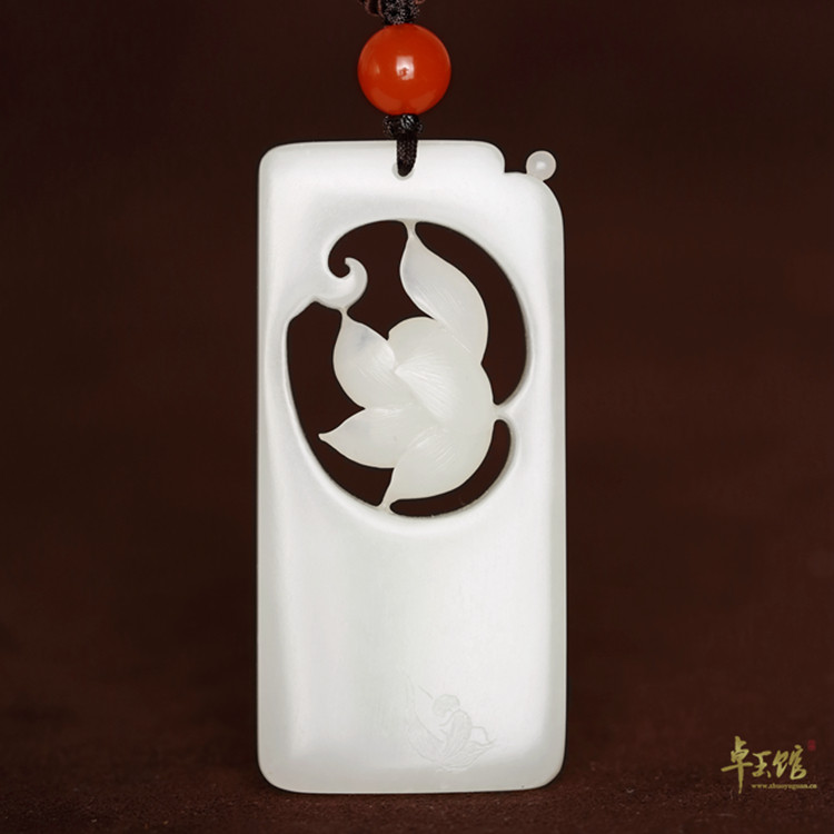 (Zhuoyu Pavilion) Qingho Yayun Xinjiang and Tian Yuseed Grease White Lotus Pendant Square Card Yang Xi works