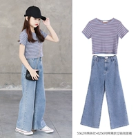 Шелковая футболка, джинсы, свободный крой