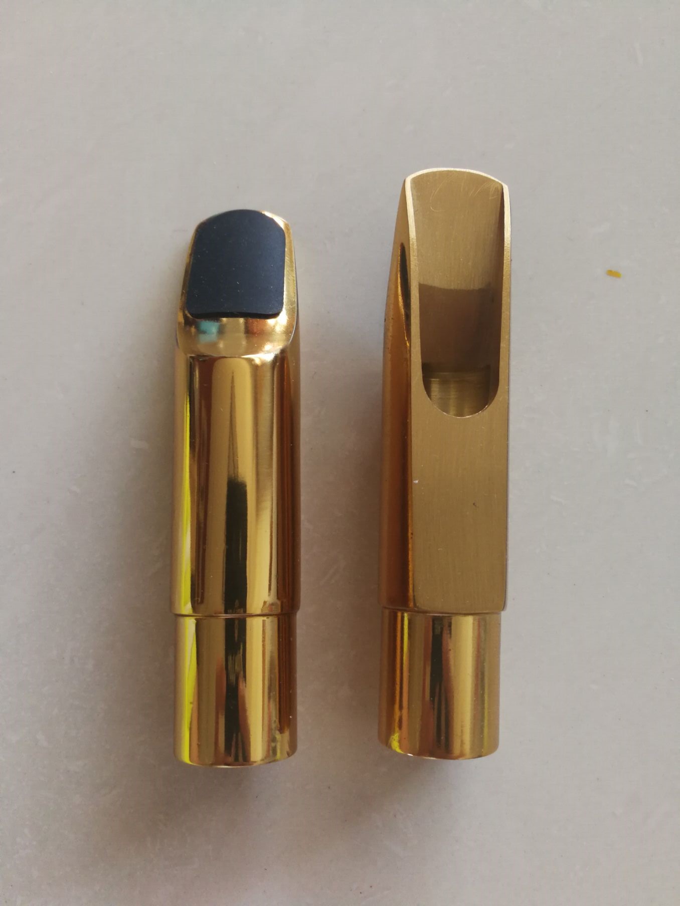 Medium-tone double reflective version sax metal flute head tone soft and good control not howl called wind outlet 5 to 9