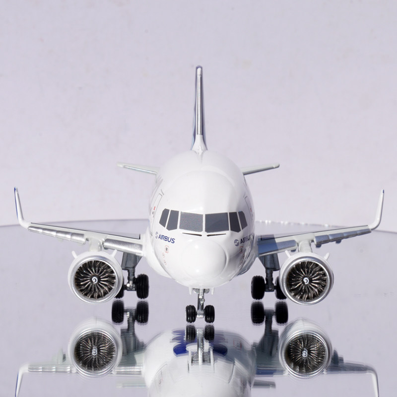 Panzerkampf 70102PA Airbus A320 Aircraft Original Paint Q Series