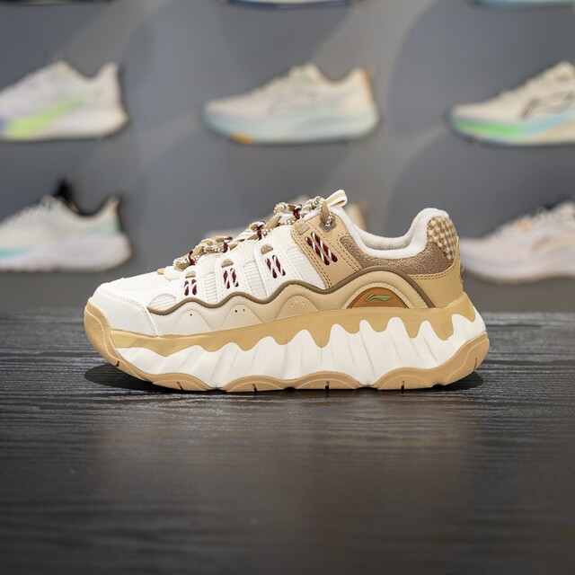 Li-Ning shock-absorbing and resilient women's lace-up casual shoes