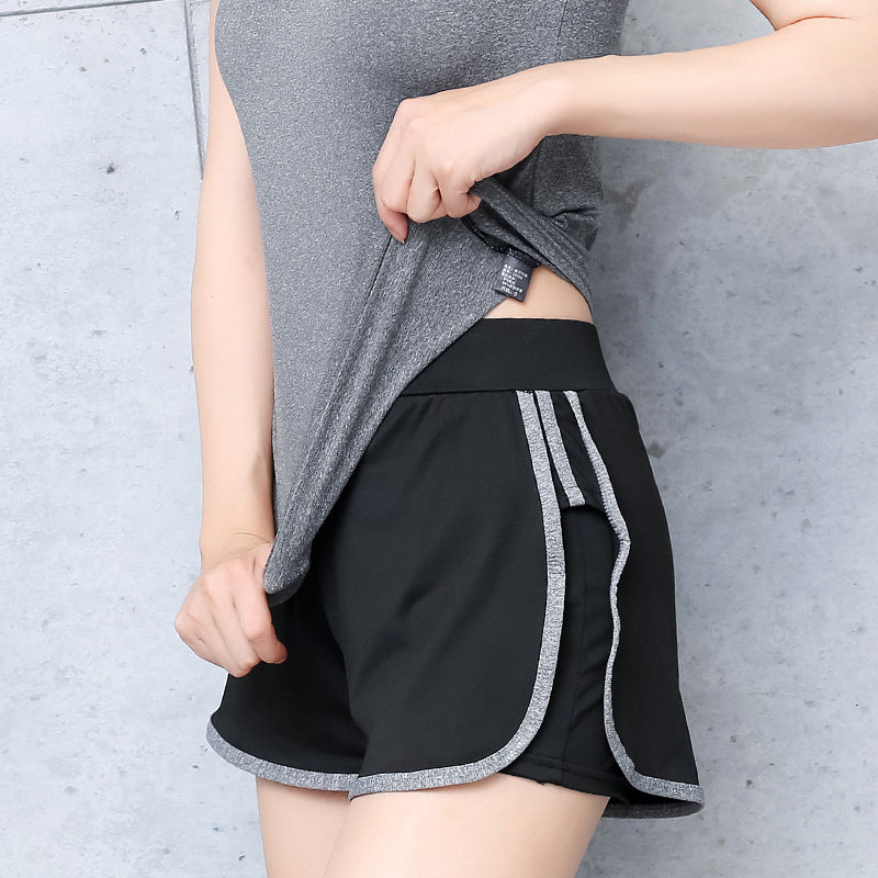 Mùa hè chống ánh sáng giả hai kích thước lớn lỏng tập thể dục yoga quần chạy nhanh khô cao eo quần short thể thao phụ nữ
