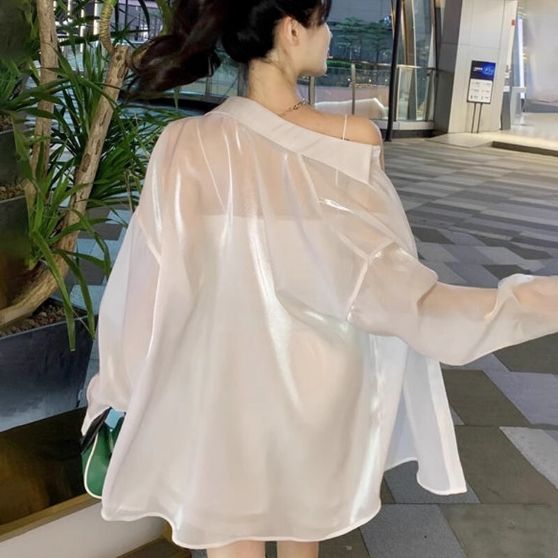 Pearlescent Sand Ice Silk Sun Protection Shirt for Women, Thin Summer Style, Paired with a Slip Dress, Cardigan, Air Conditioning Shirt, Sun Protection Clothing, Cover-Up