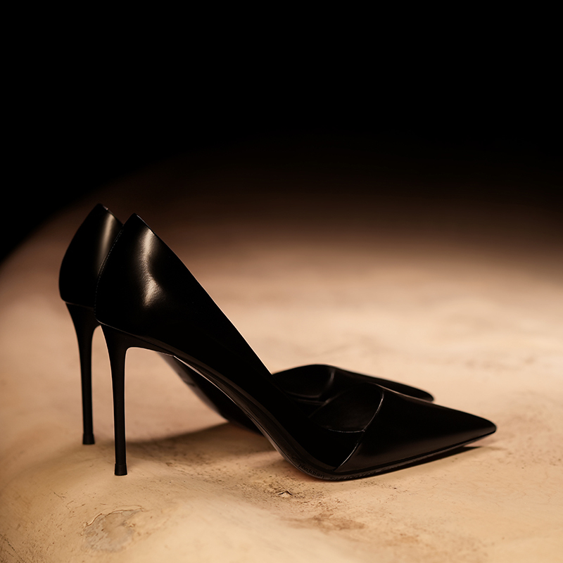 【Yuppie Girl】Elegant Pointed-Toe Genuine Leather Black High-Heeled Shoes for Women, Shallow Mouth, Thin Heels, Comfortable and Not Tiring on the Feet