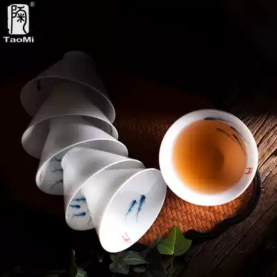 Pottery fan fish Cup ring Cup hand-painted Cup Cup bone porcelain blue and white handmade white porcelain cup ceramic kung fu tea set