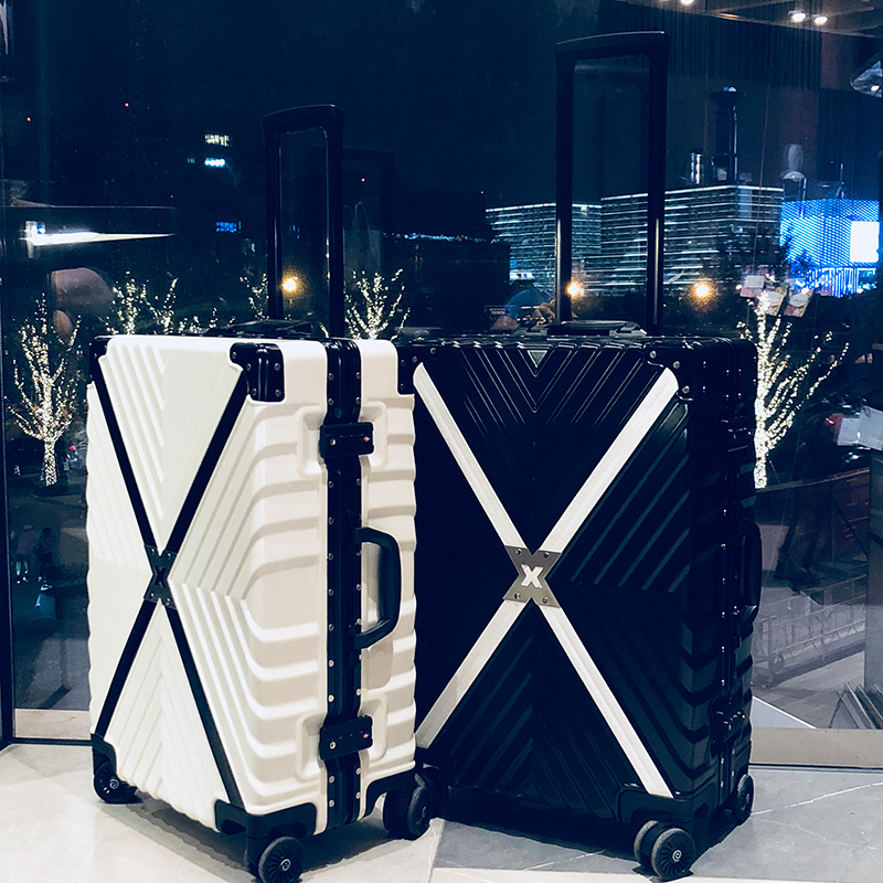 Net red suitcase woman small light 20 inches Llever box universal wheel wave password boarding suitcase man 24