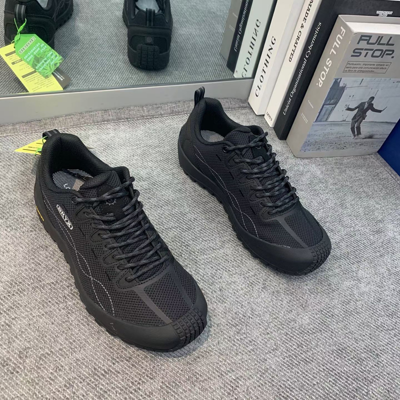 2026 Summer New Low-Cut Single-Mesh Breathable Men's Outdoor Hiking and Mountaineering Shoes with Soft Soles and Wear-Resistant Jogging Sneakers