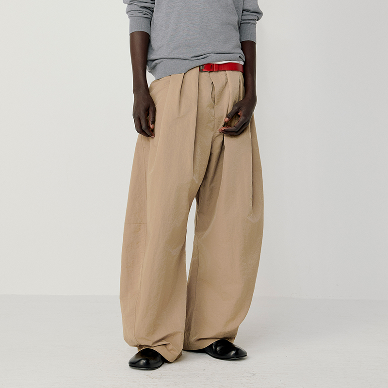Opicloth/Opic Glossy Nylon Pleated Waist Loose Three-Dimensional Curved Straight Casual Pants for Men and Women
