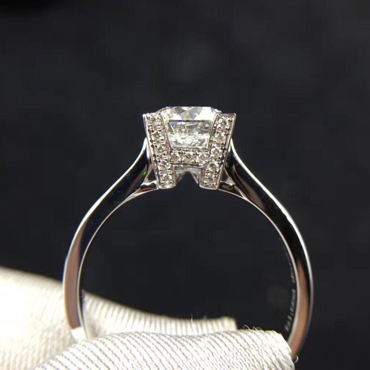 Fu Sheng Sheng jewelry white 18K gold 70 points diamond ring 1 5 carat wedding diamond ring Platinum