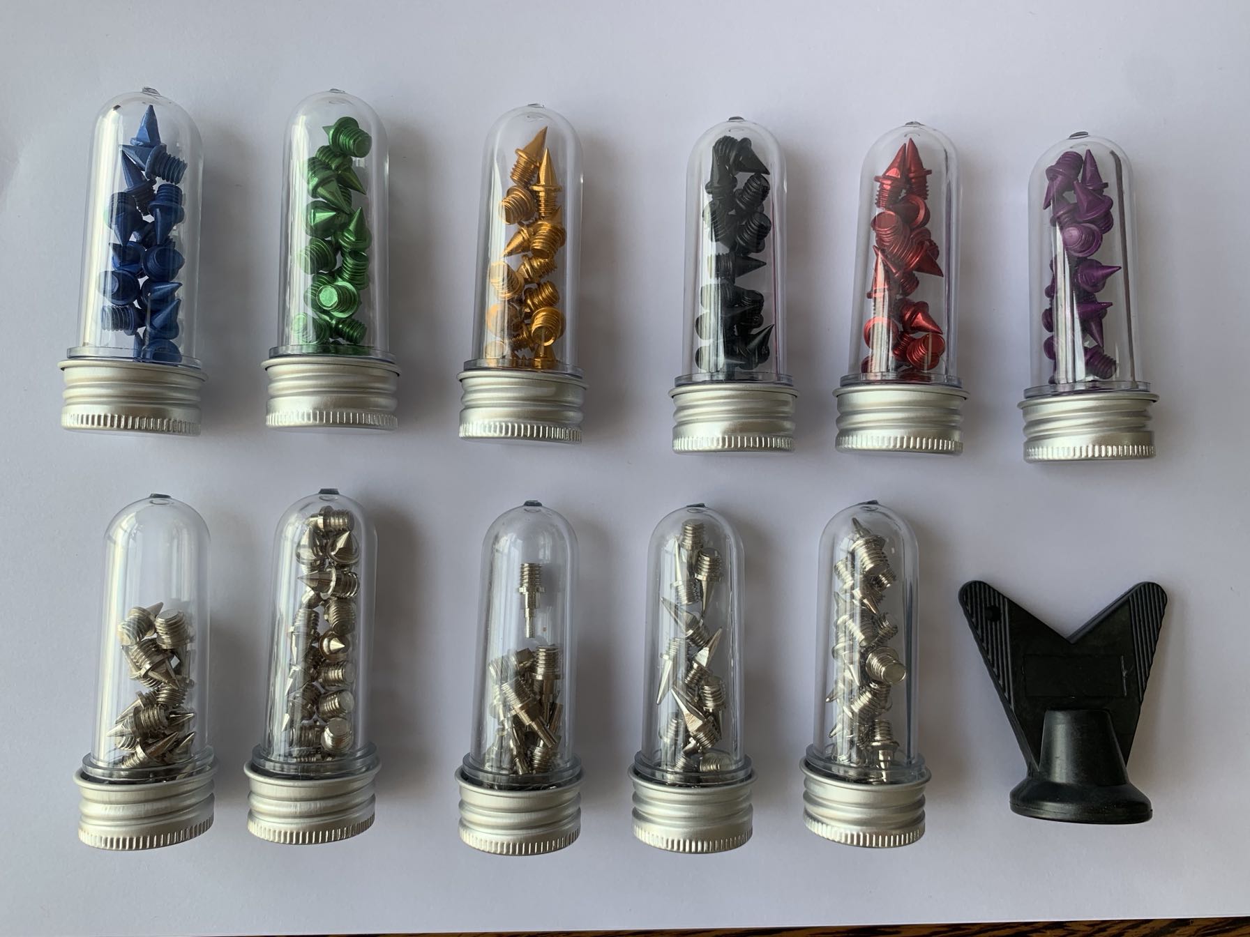 Japan imported track and field carbon nails for running shoes nails professional short nail tips a box of 16 send wrench