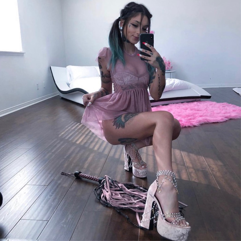 (Domestic stock) sugar thrillz pink suede a girl with the same style of chain waterproof platform thick heel high heels