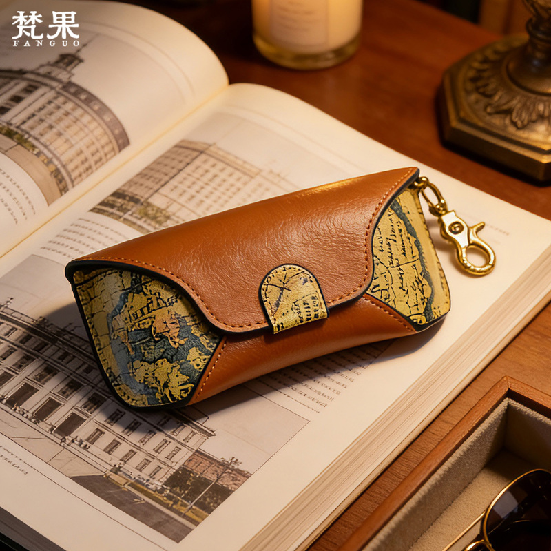 High-End Vegetable-Tanned Leather Glasses Storage Bag for Men and Women, Portable Myopia Glasses Protective Case, Genuine Leather Anti-Pressure Glasses Case