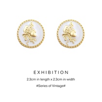 Earrings retro Hong Kong style niche advanced sense French temperament earrings female classical nostalgic Palace exquisite s925 Silver Needle