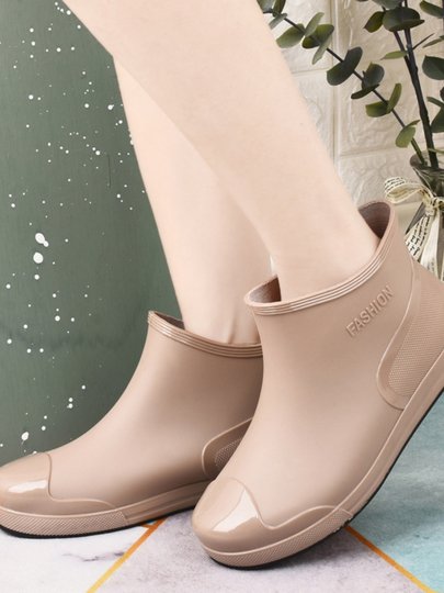 Regenstiefel für Damen, rutschfest, wasserdicht und verschleißfest, neue Regenstiefel, Gummischuhe für die Küchenarbeit, modische Damen-Kurzschlauch-Wasserschuhe für Erwachsene