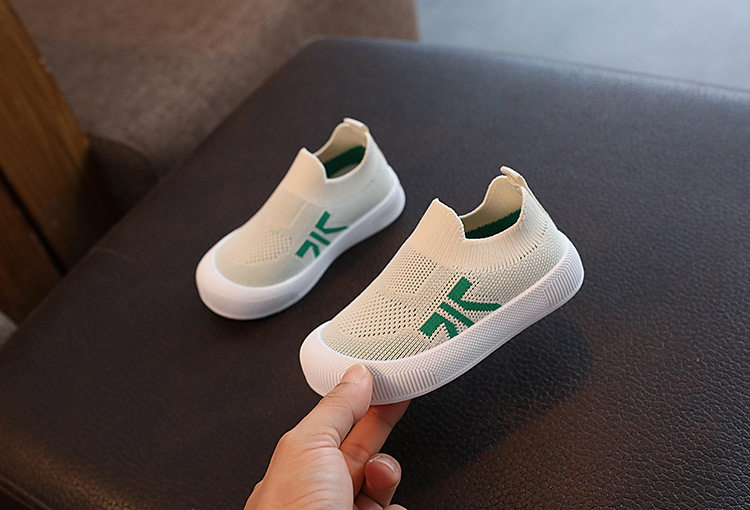 Детский сад комнатный Обувь 2024 весна удар Толкать ребенок холст обувь ребенок воздухопроницаемый легкий скольжение мальчиков обувь 