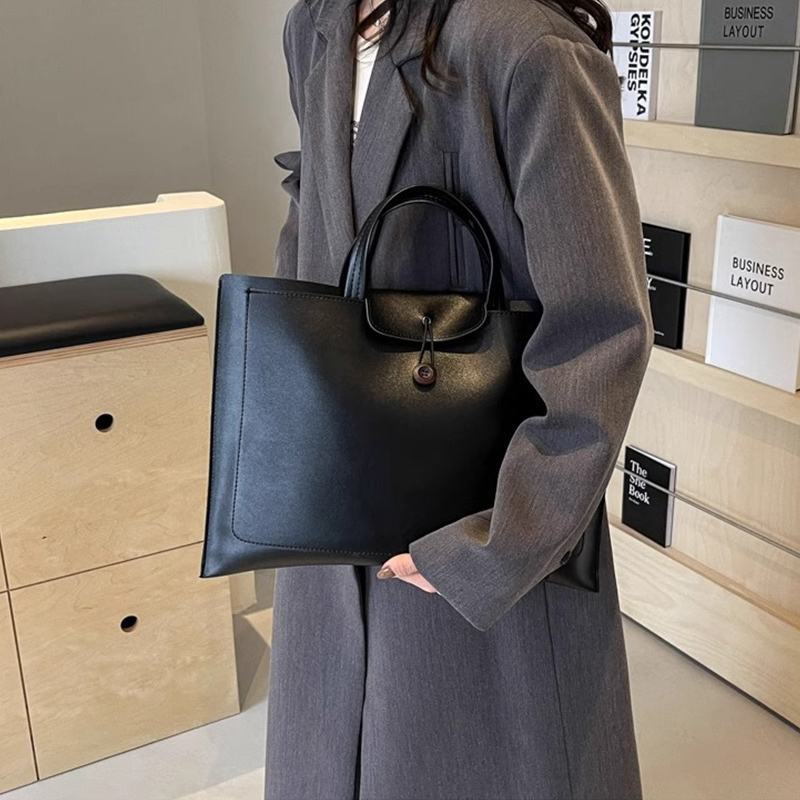 2026 Spring New Korean Style Solid Color Simple Leather Computer Bag Professional Portable Briefcase Women's Business Document Bag 2026 Spring New Korean Style Solid Color Simple Leather Computer Bag Professional Portable Briefcase Women's Business Document Bag