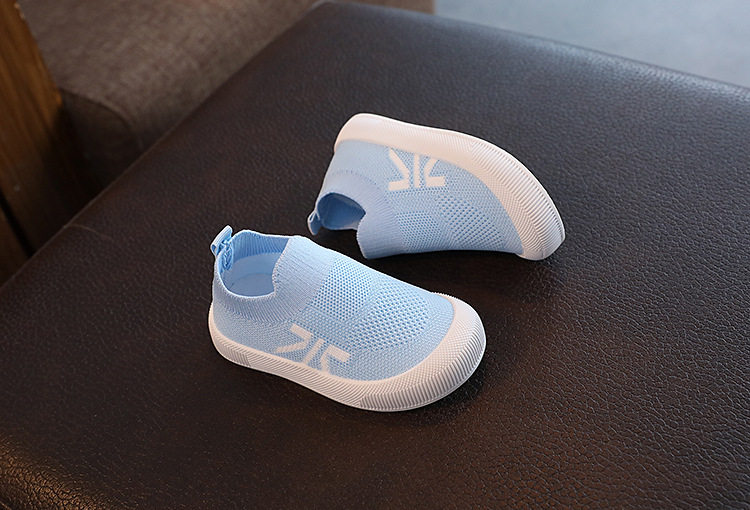 Детский сад комнатный Обувь 2024 весна удар Толкать ребенок холст обувь ребенок воздухопроницаемый легкий скольжение мальчиков обувь 