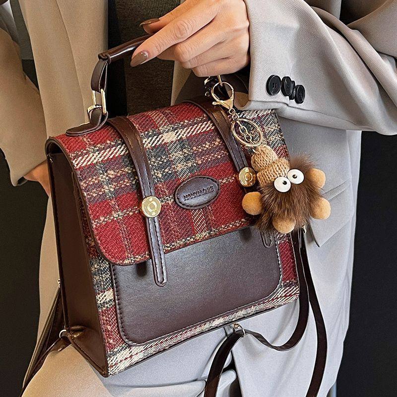 British Style Casual Backpack Women's 2025 New Fashion Handbag Student Versatile Travel Small Backpack