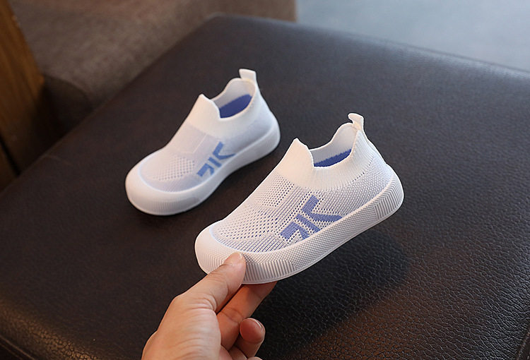 Детский сад комнатный Обувь 2024 весна удар Толкать ребенок холст обувь ребенок воздухопроницаемый легкий скольжение мальчиков обувь 