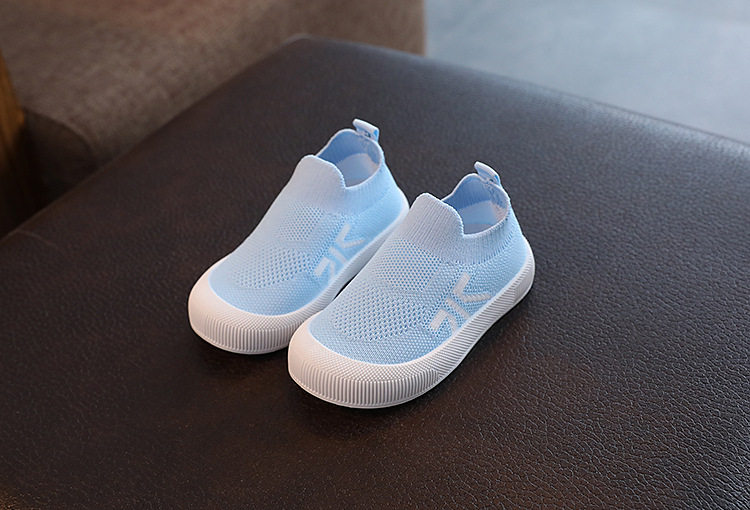 Детский сад комнатный Обувь 2024 весна удар Толкать ребенок холст обувь ребенок воздухопроницаемый легкий скольжение мальчиков обувь 