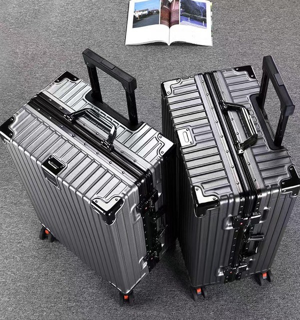 Luggage 2023 new trolley case universal wheel 28-inch aluminum frame male and female student boarding case large capacity suitcase