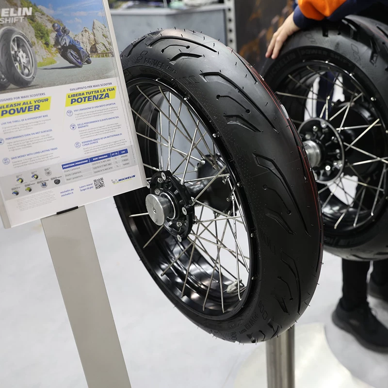 [Новый продукт] Шина для скутера Michelin POWER SHIFT 120/70R15 160/60R15