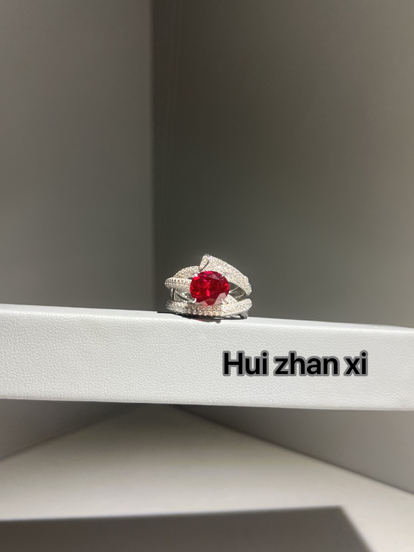 Hui Zhan Xi Cultivated Red Gemstone 3Ct Pigeon Blood Red Luxurious Vine Designer Ring