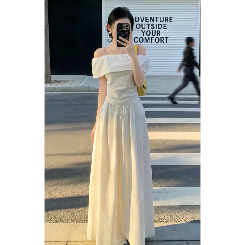 French-Style White Off-The-Shoulder Dress for Women, 2026 Summer New Model, High-End, Elegant and Stunning Holiday Long Dress