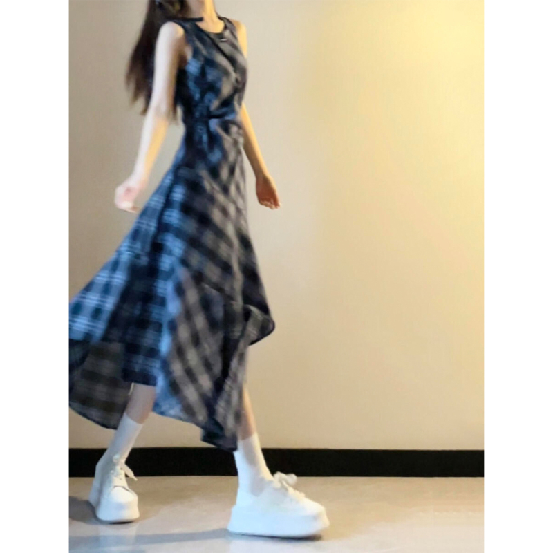 2026 New High-End Plaid Sleeveless Vest Dress for Women, Summer Petite Irregular Waist-Cinching Long Dress