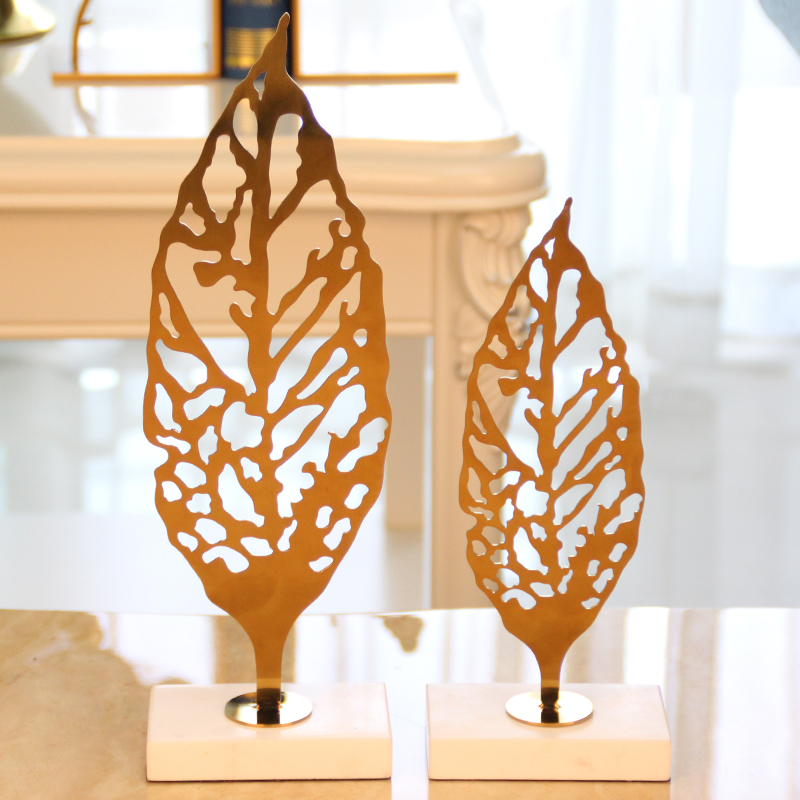 European-style living room wine cabinet decoration decoration Nordic style study bookcase home decoration TV cabinet craft gift decoration