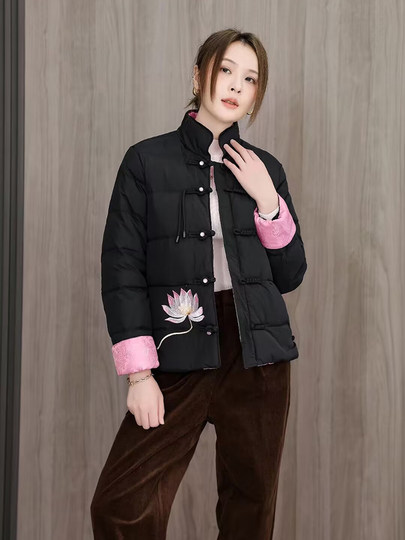 新中式国风荷花刺绣羽绒服女2024冬季新款宽松显瘦轻薄款保暖外套