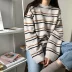 Mùa thu và mùa đông mới của phụ nữ Hàn Quốc áo len cổ tròn nữ chic áo thun sọc đan áo len lỏng lẻo mặc học sinh áo khoác len cardigan Vòng cổ áo len