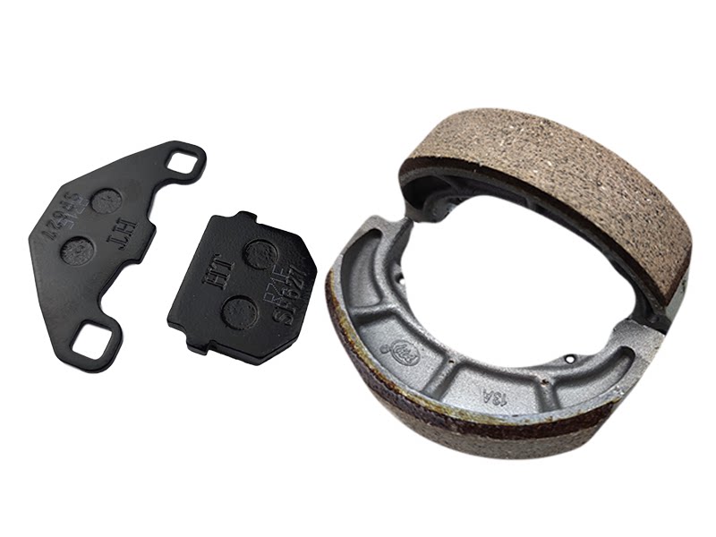 Suitable for the National Three Neptune UA125T-A Sky Dragon Star UA125T-3 front and rear brake leather brake disc brake sheet