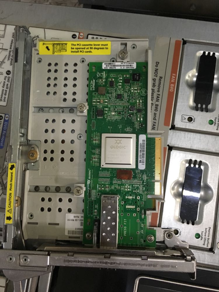 Sun Oracle 富士通m4000伺服器整機實物如圖