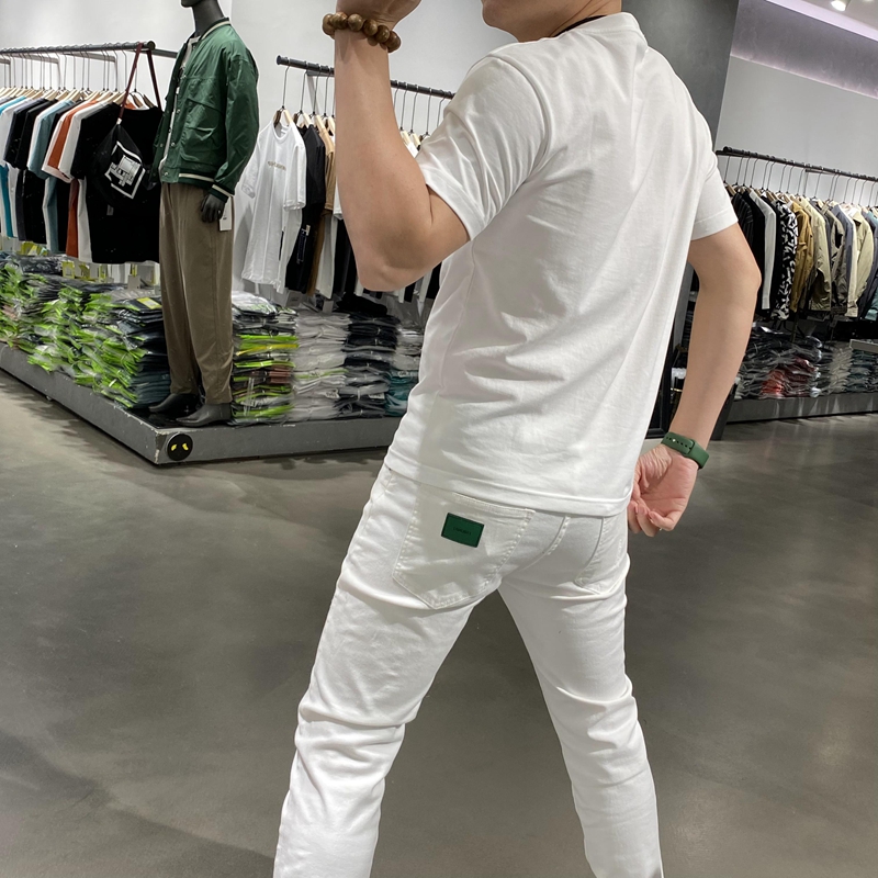 T-shirt corta per bambino in puro cotone con stampa lettera sul petto, vestibilità slim, top rosso a rete girocollo mezza manica, trendy_voghion.com