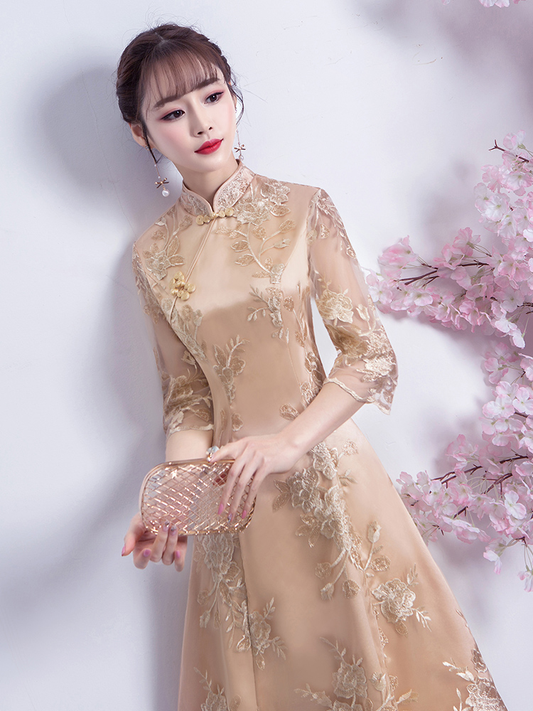 Lightweight demi-season long golden cheongsam, Chinese style, mid-length Lightweight demi-season long golden cheongsam, Chinese style, mid-length