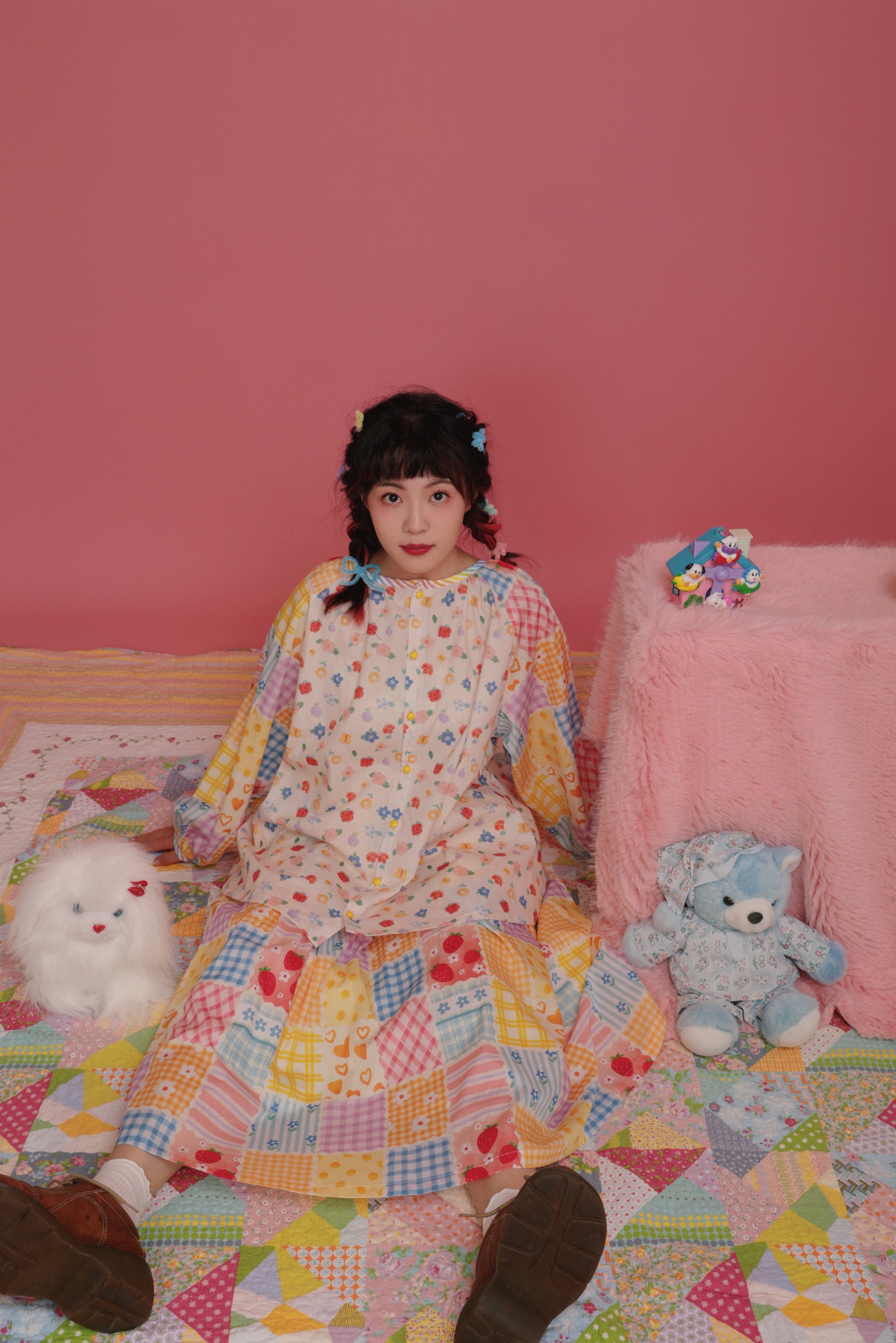 【最終値下げ】パッチワーク花柄ジャケット 手芸本 日本ヴォーグ社 NV70579 花柄布を楽しむパッチワークキルト 1冊